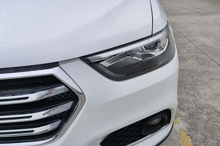 Used Haval H6 2018 Sport Edition 1.5T Automatic Two-Wheel Drive Elite Model China V Standard Left Front Headlight
