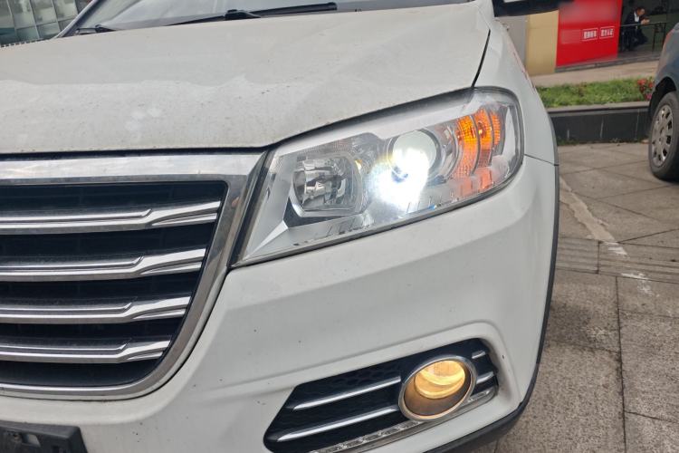 Used Haval H6 2018 Sport Edition 1.5T Automatic Two-Wheel Drive Elite Model China V Standard Left Front Headlight