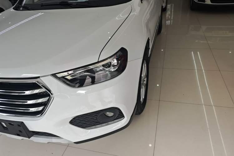 Used Haval H6 2018 Sport Edition 1.5T Automatic Two-Wheel Drive Elite Model China V Standard Left Front Headlight