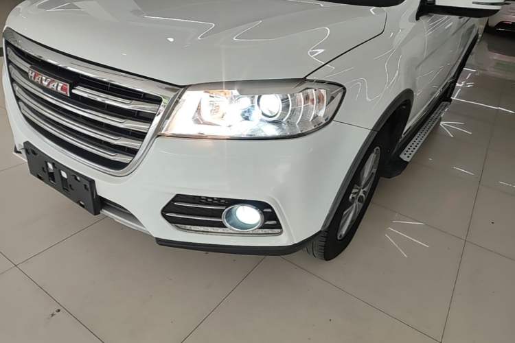 Used Haval H6 2018 Red-Label Sport Edition 1.5T Automatic Two-Wheel Drive Prestige Model Left Front Headlight