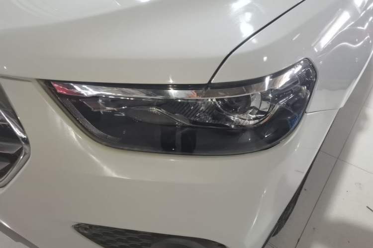 Used Haval H6 2018 Blue Label Sport Edition 1.5T Automatic Two-Wheel Drive Elite Model Left Front Headlight