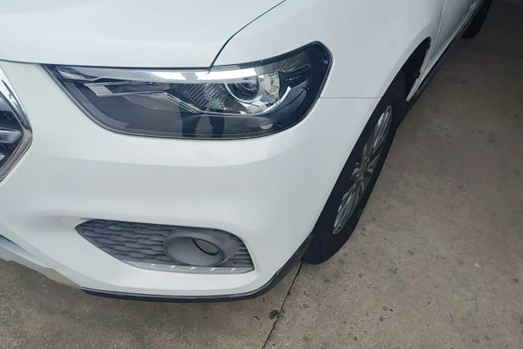 Used Haval H6 2018 Blue Label Sport Edition 1.5T Automatic Two-Wheel Drive Elite Model Left Front Headlight