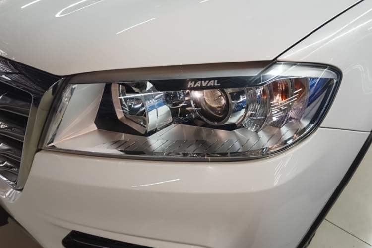 Used Haval H6 2018 Red-Label Sport Edition 1.5T Automatic Two-Wheel Drive Elite Model Left Front Headlight