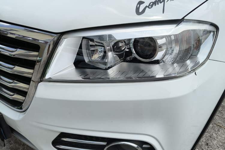 Used Haval H6 2018 Red-Label Sport Edition 1.5T Automatic Two-Wheel Drive Elite Model Left Front Headlight