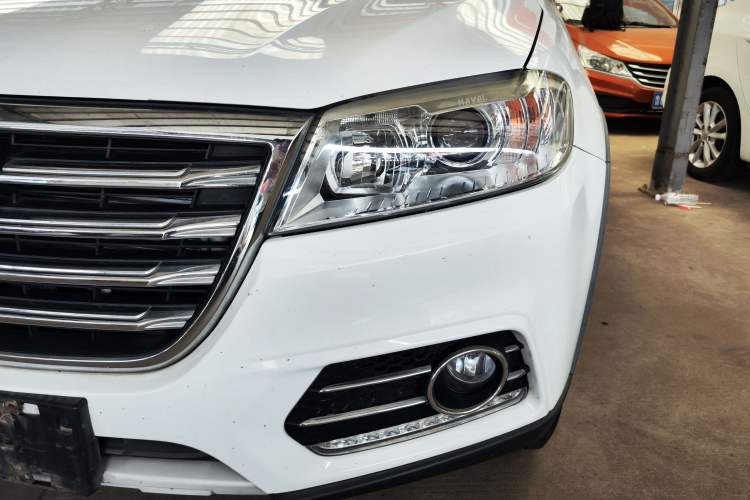 Used Haval H6 2018 Red-Label Sport Edition 1.5T Automatic Two-Wheel Drive Elite Model Left Front Headlight
