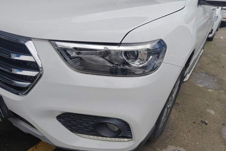 Used Haval H6 2018 Blue Label Sport Edition 1.5T Automatic Two-Wheel Drive Elite Model Left Front Headlight