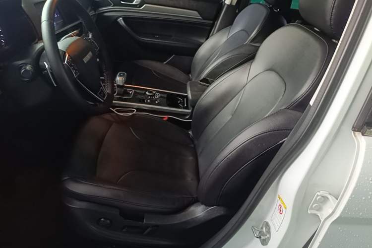 Used Haval H6 2018 Sport Edition 1.5T Automatic Two-Wheel Drive Elite Model China V Standard Left Front Seat