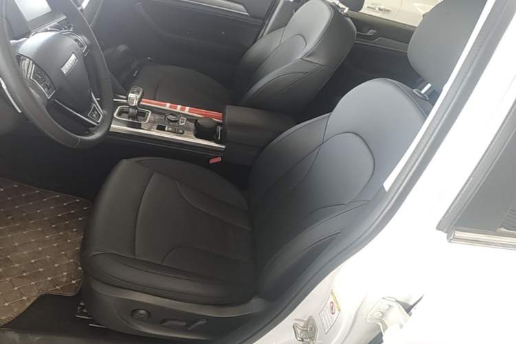 Used Haval H6 2018 Sport Edition 1.5T Automatic Two-Wheel Drive Elite Model China V Standard Left Front Seat