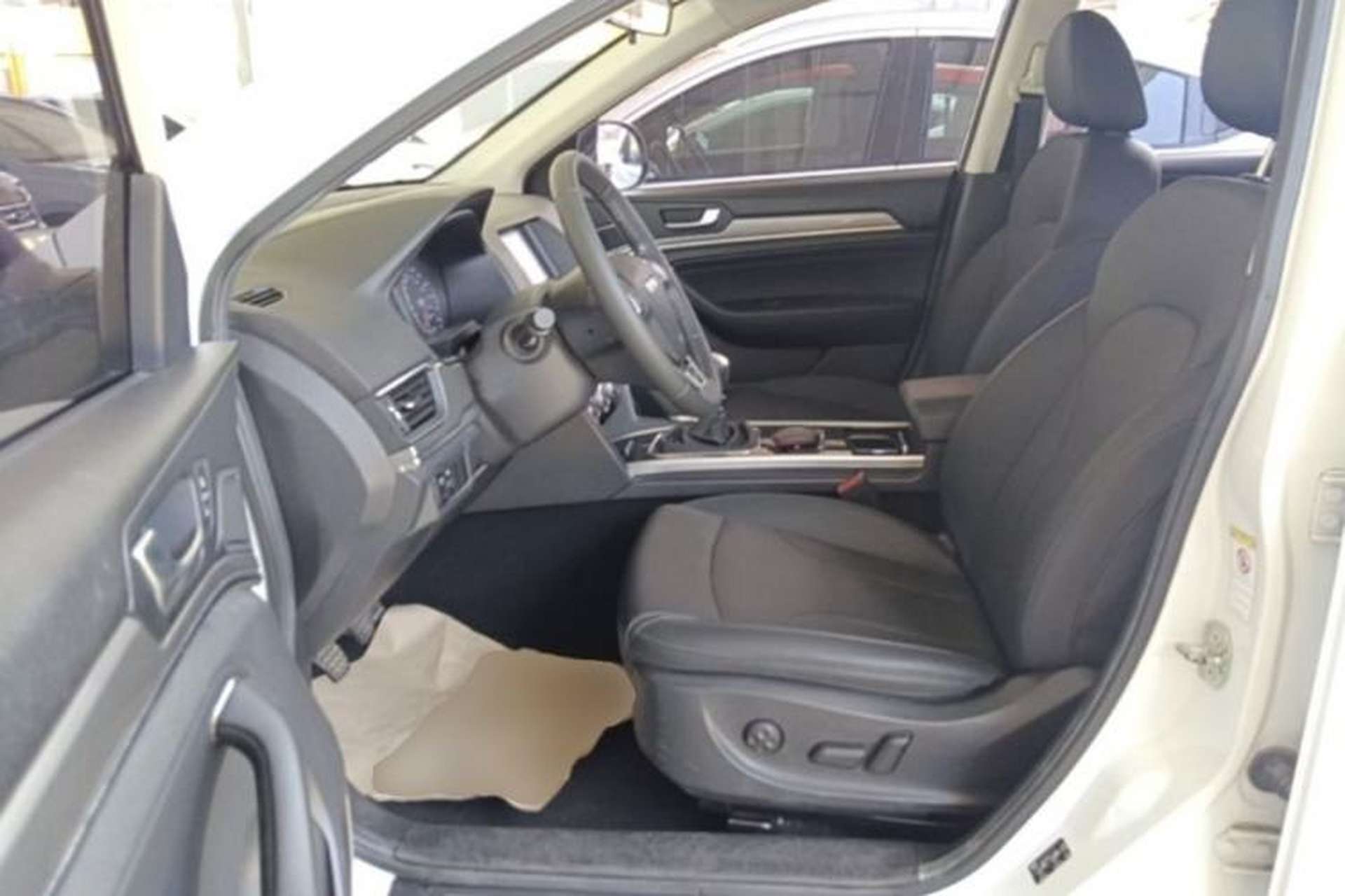 Used Haval H6 2018 Sport Edition 1.5T Manual Two-Wheel Drive Elite Model China V Standard Left Front Seat
