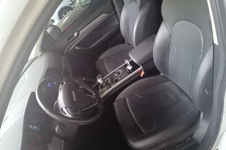 Used Haval H6 2018 Sport Edition 1.5T Automatic Two-Wheel Drive Elite Model China V Standard Left Front Seat