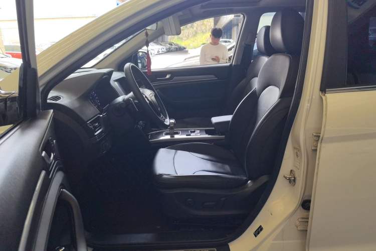 Used Haval H6 2018 Sport Edition 1.5T Automatic Two-Wheel Drive Elite Model China V Standard Left Front Seat