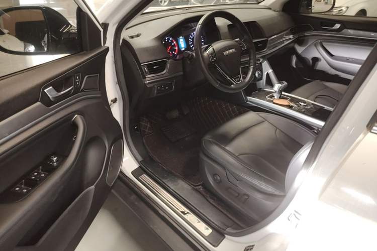 Used Haval H6 2018 Sport Edition 1.5T Automatic Two-Wheel Drive Elite Model China V Standard Left Front Seat