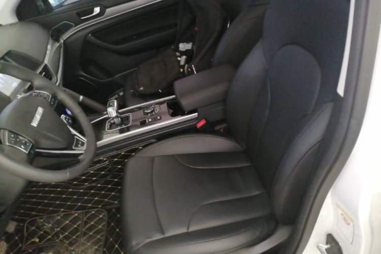 Used Haval H6 2018 Sport Edition 1.5T Automatic Two-Wheel Drive Elite Model China V Standard Left Front Seat