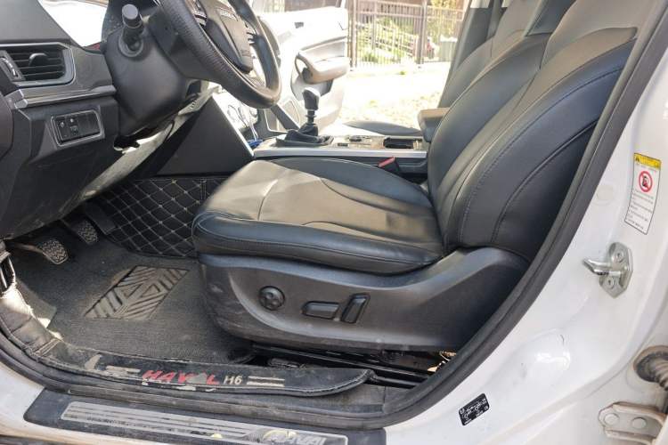 Used Haval H6 2018 Red-Label Sport Version 1.5T Manual Two-Wheel Drive Elite Model Left Front Seat