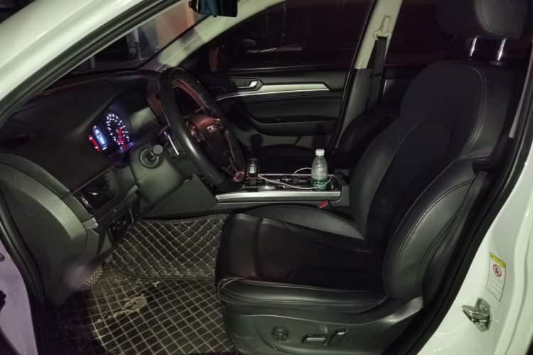 Used Haval H6 2018 Sport Edition 1.5T Automatic Two-Wheel Drive Elite Model China V Standard Left Front Seat