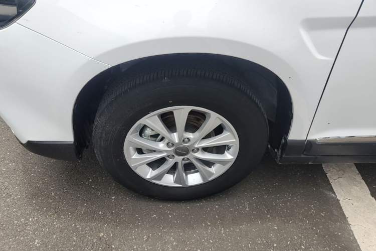 Used Haval H6 2018 Blue Label Sport Edition 1.5T Automatic Two-Wheel Drive Elite Model Left Front Wheel Hub