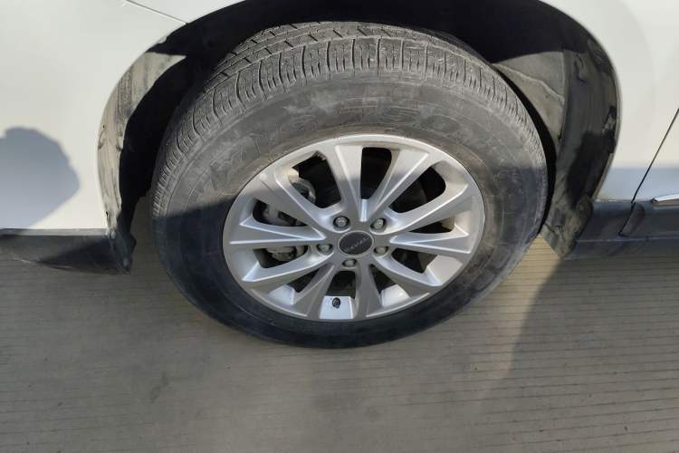 Used Haval H6 2018 Sport Edition 1.5T Automatic Two-Wheel Drive Elite Model China V Standard Left Front Wheel Hub