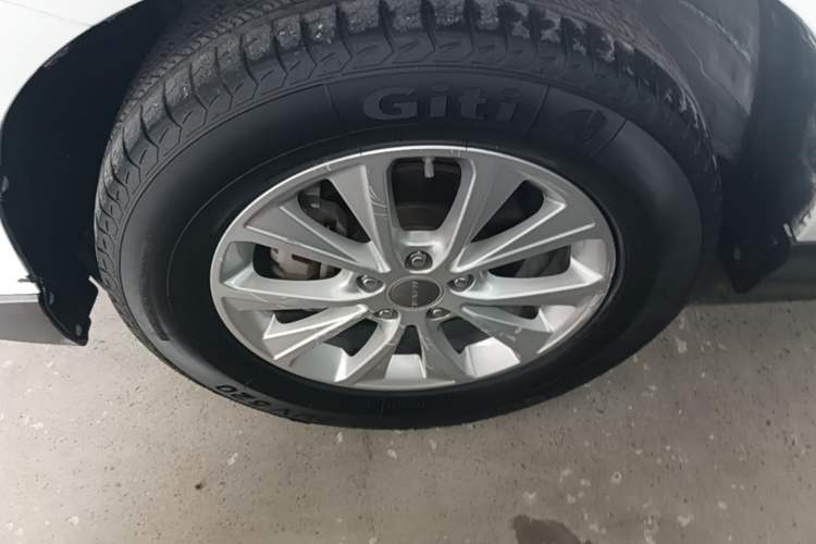 Used Haval H6 2018 Blue Label Sport Edition 1.5T Automatic Two-Wheel Drive Elite Model Left Front Wheel Hub