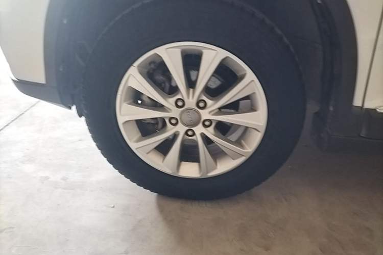 Used Haval H6 2018 Sport Edition 1.5T Manual Two-Wheel Drive Elite Model China V Standard Left Front Wheel Hub