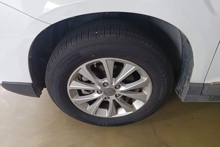 Used Haval H6 2018 Blue Label Sport Edition 1.5T Automatic Two-Wheel Drive Elite Model Left Front Wheel Hub
