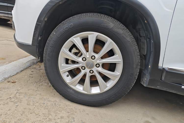 Used Haval H6 2018 Sport Edition 1.5T Automatic Two-Wheel Drive Elite Model China V Standard Left Front Wheel Hub