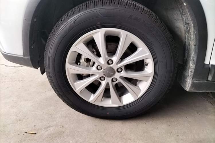 Used Haval H6 2018 Red-Label Sport Edition 1.5T Automatic Two-Wheel Drive Elite Model Left Front Wheel Hub