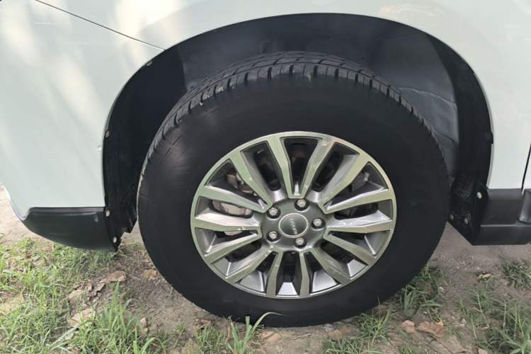 Used Haval H6 2018 Blue Label Sport Edition 1.5T Manual Two-Wheel Drive Elite Model Left Front Wheel Hub