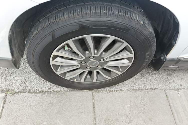 Used Haval H6 2018 Blue Label Sport Edition 1.5T Automatic Two-Wheel Drive Elite Model Left Front Wheel Hub