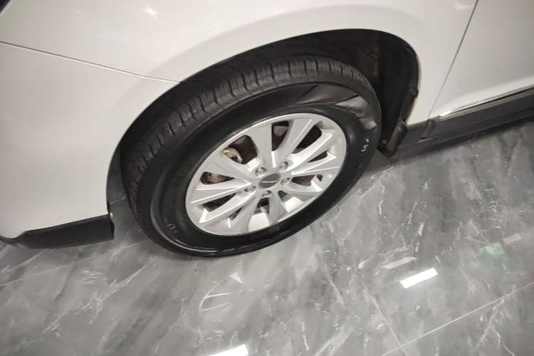 Used Haval H6 2018 Blue Label Sport Edition 1.5T Manual Two-Wheel Drive Elite Model Left Front Wheel Hub