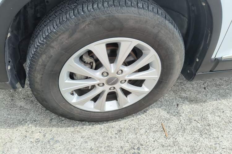 Used Haval H6 2018 Red-Label Sport Edition 1.5T Automatic Two-Wheel Drive Elite Model Left Front Wheel Hub