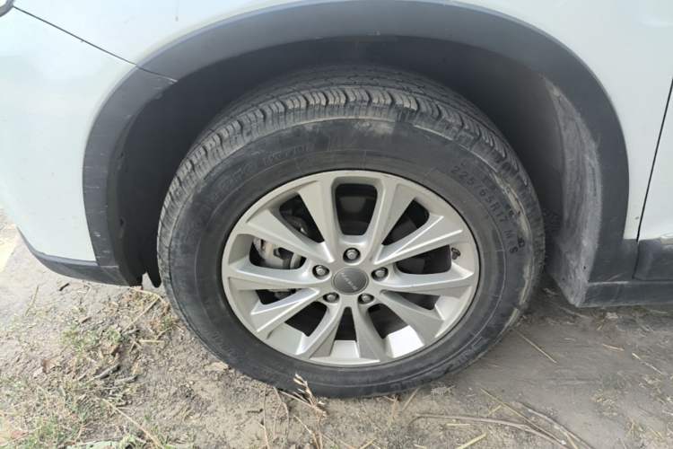 Used Haval H6 2018 Sport Edition 1.5T Automatic Two-Wheel Drive Elite Model China V Standard Left Front Wheel Hub