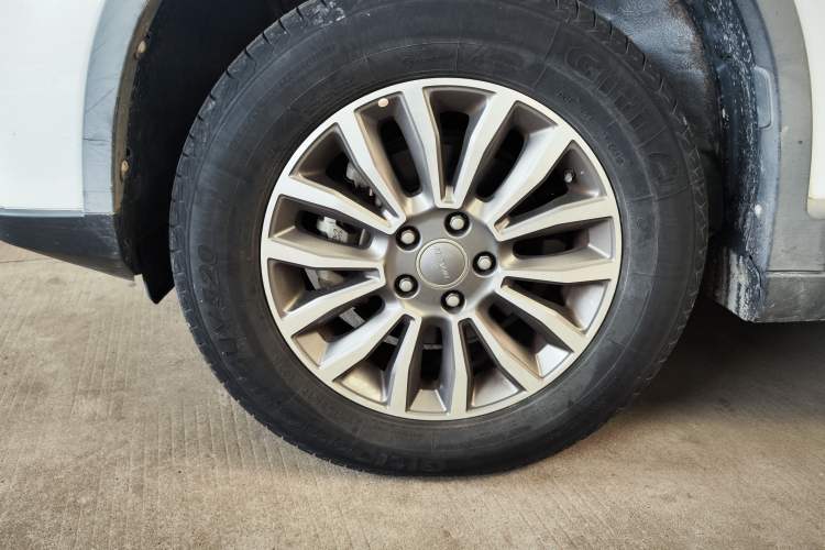 Used Haval H6 2018 Red-Label Sport Edition 1.5T Automatic Two-Wheel Drive Elite Model Left Front Wheel Hub