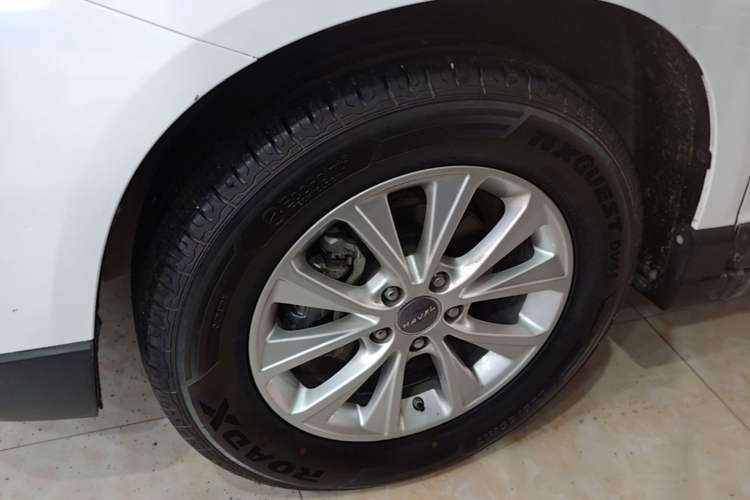Used Haval H6 2018 Blue Label Sport Edition 1.5T Manual Two-Wheel Drive Elite Model Left Front Wheel Hub