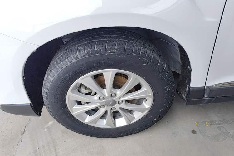 Used Haval H6 2018 Blue Label Sport Edition 1.5T Manual Two-Wheel Drive Elite Model Left Front Wheel Hub