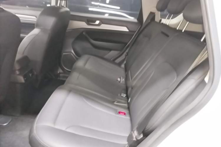 Used Haval H6 2018 Sport Edition 1.5T Automatic Two-Wheel Drive Elite Model China V Standard Left Rear Seat