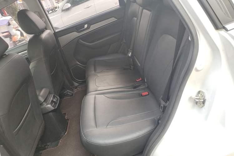 Used Haval H6 2018 Sport Edition 1.5T Automatic Two-Wheel Drive Elite Model China V Standard Left Rear Seat