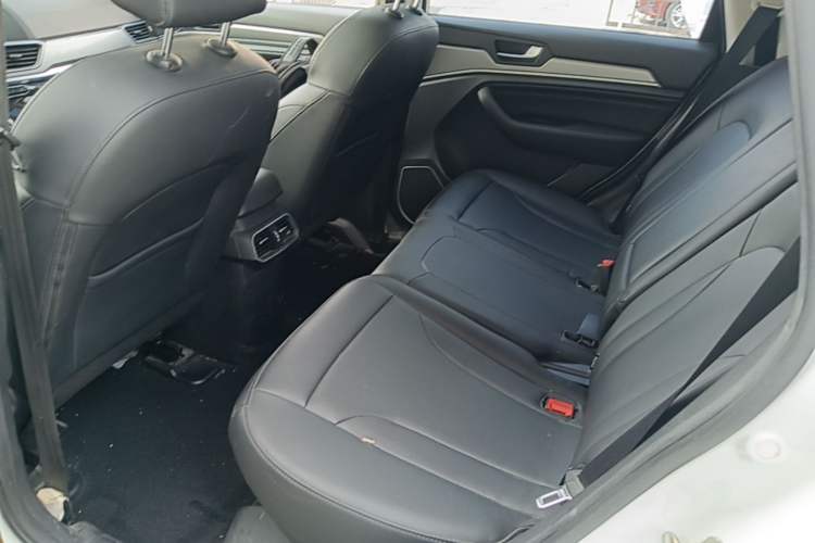 Used Haval H6 2018 Red-Label Sport Edition 1.5T Automatic Two-Wheel Drive Elite Model Left Rear Seat