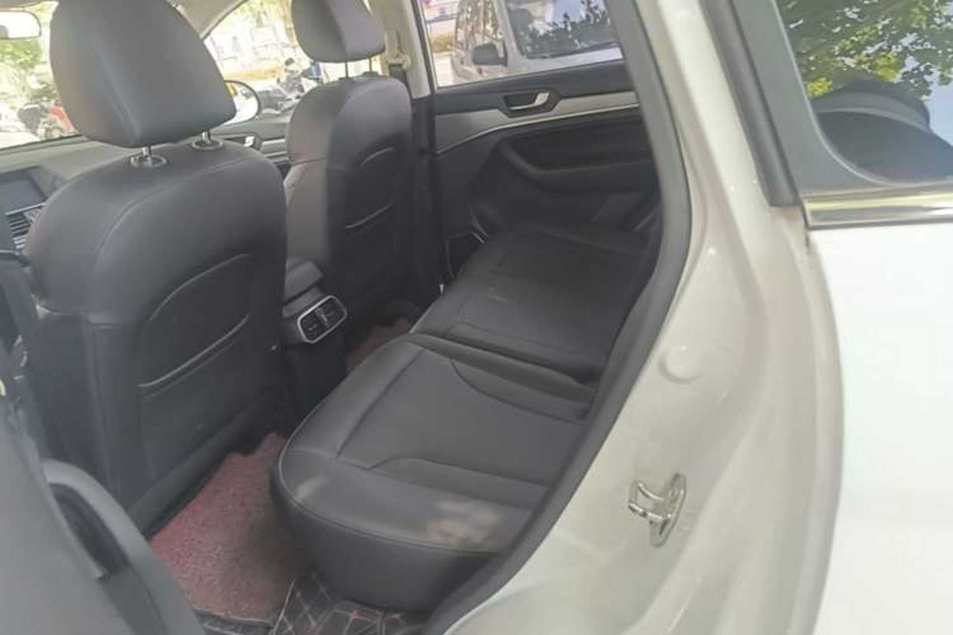 Used Haval H6 2018 Sport Edition 1.5T Automatic Two-Wheel Drive Elite Model China V Standard Left Rear Seat