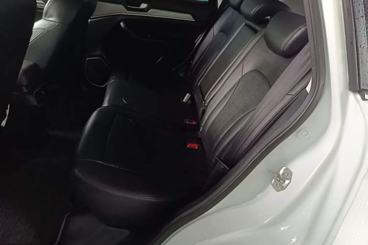 Used Haval H6 2018 Sport Edition 1.5T Automatic Two-Wheel Drive Elite Model China V Standard Left Rear Seat