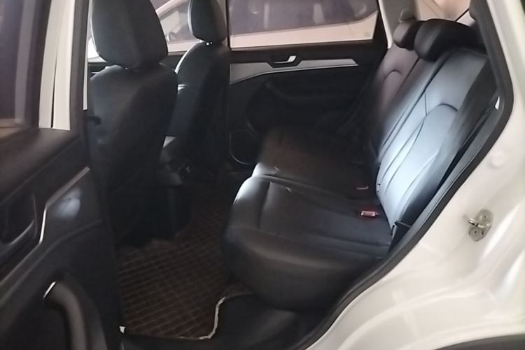 Used Haval H6 2018 Sport Edition 1.5T Manual Two-Wheel Drive Elite Model China V Standard Left Rear Seat