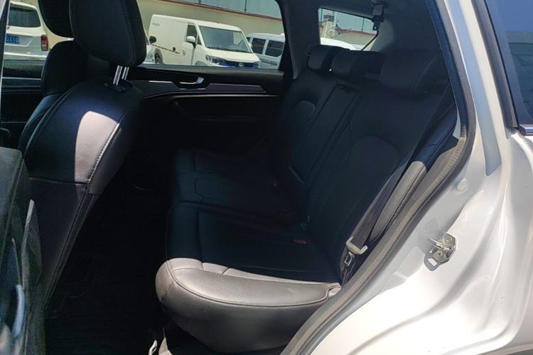 Used Haval H6 2018 Red-Label Sport Version 1.5T Manual Two-Wheel Drive Elite Model Left Rear Seat