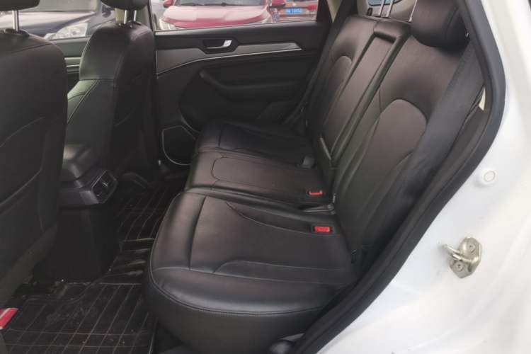 Used Haval H6 2018 Sport Edition 1.5T Automatic Two-Wheel Drive Prestige Model China V Standard Left Rear Seat