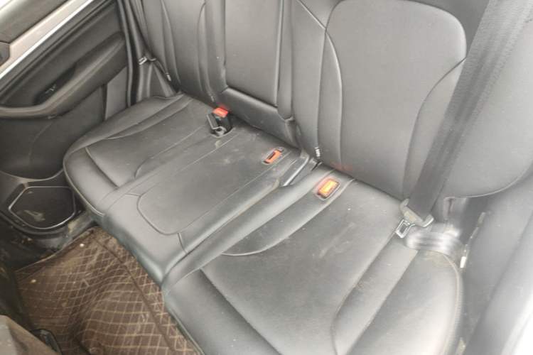 Used Haval H6 2018 Red-Label Sport Edition 1.5T Automatic Two-Wheel Drive Elite Model Left Rear Seat