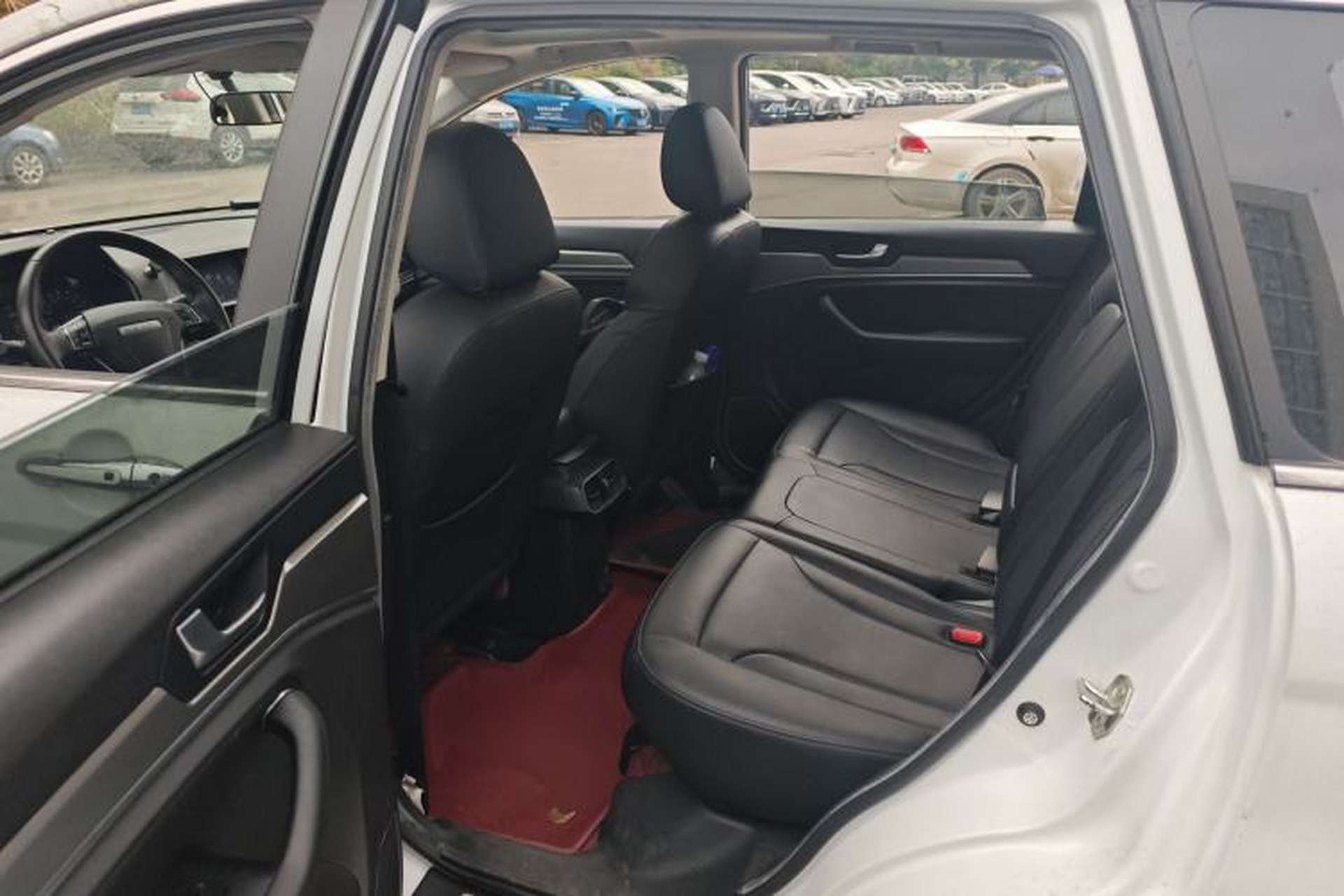 Used Haval H6 2018 Sport Edition 1.5T Automatic Two-Wheel Drive Elite Model China V Standard Left Rear Seat
