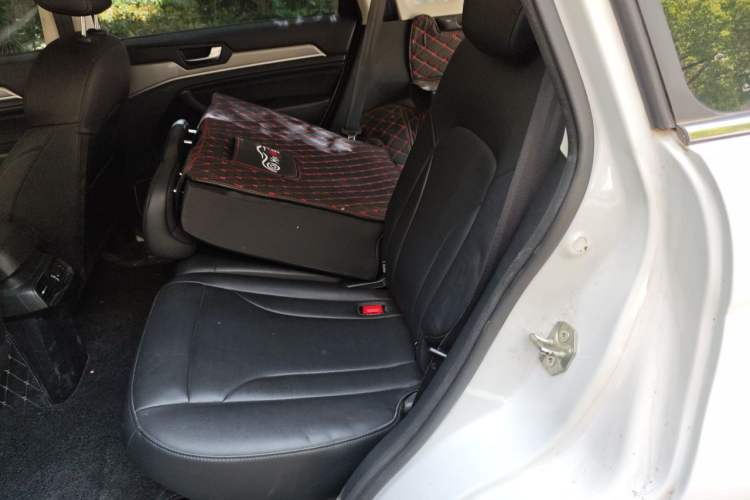 Used Haval H6 2018 Red-Label Sport Edition 1.5T Automatic Two-Wheel Drive Elite Model Left Rear Seat
