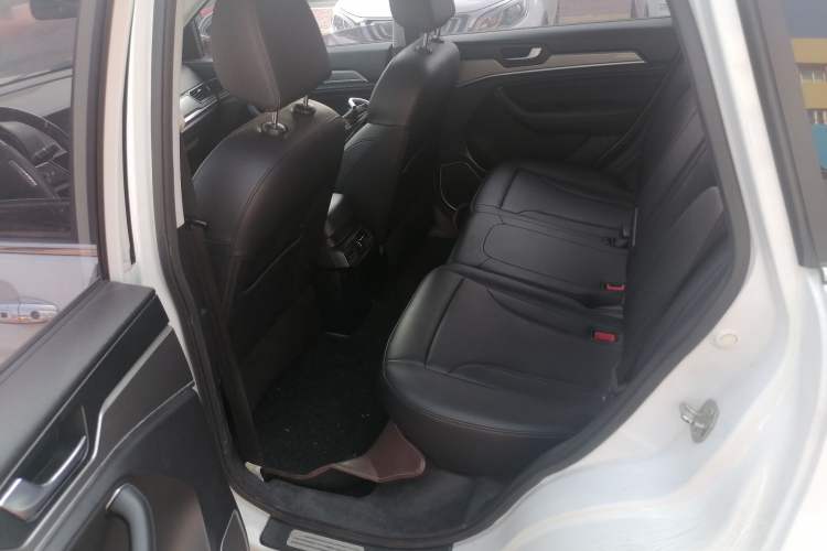 Used Haval H6 2018 Red-Label Sport Edition 1.5T Automatic Two-Wheel Drive Elite Model Left Rear Seat
