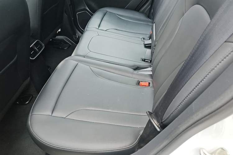 Used Haval H6 2018 Blue Label Sport Edition 1.5T Automatic Two-Wheel Drive Elite Model Left Rear Seat