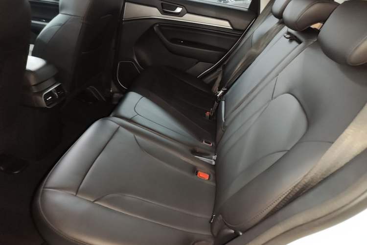 Used Haval H6 2018 Red-Label Sport Edition 1.5T Automatic Two-Wheel Drive Elite Model Left Rear Seat