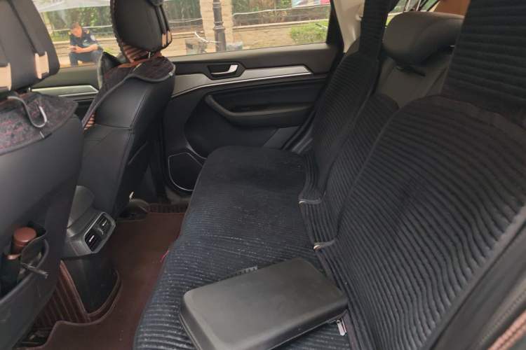 Used Haval H6 2018 Blue Label Sport Edition 1.5T Automatic Two-Wheel Drive Elite Model Left Rear Seat
