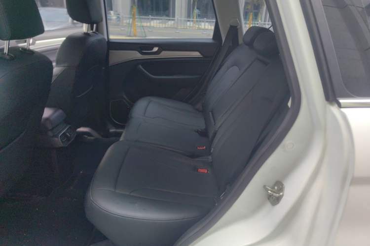 Used Haval H6 2018 Sport Edition 1.5T Automatic Two-Wheel Drive Elite Model China V Standard Left Rear Seat